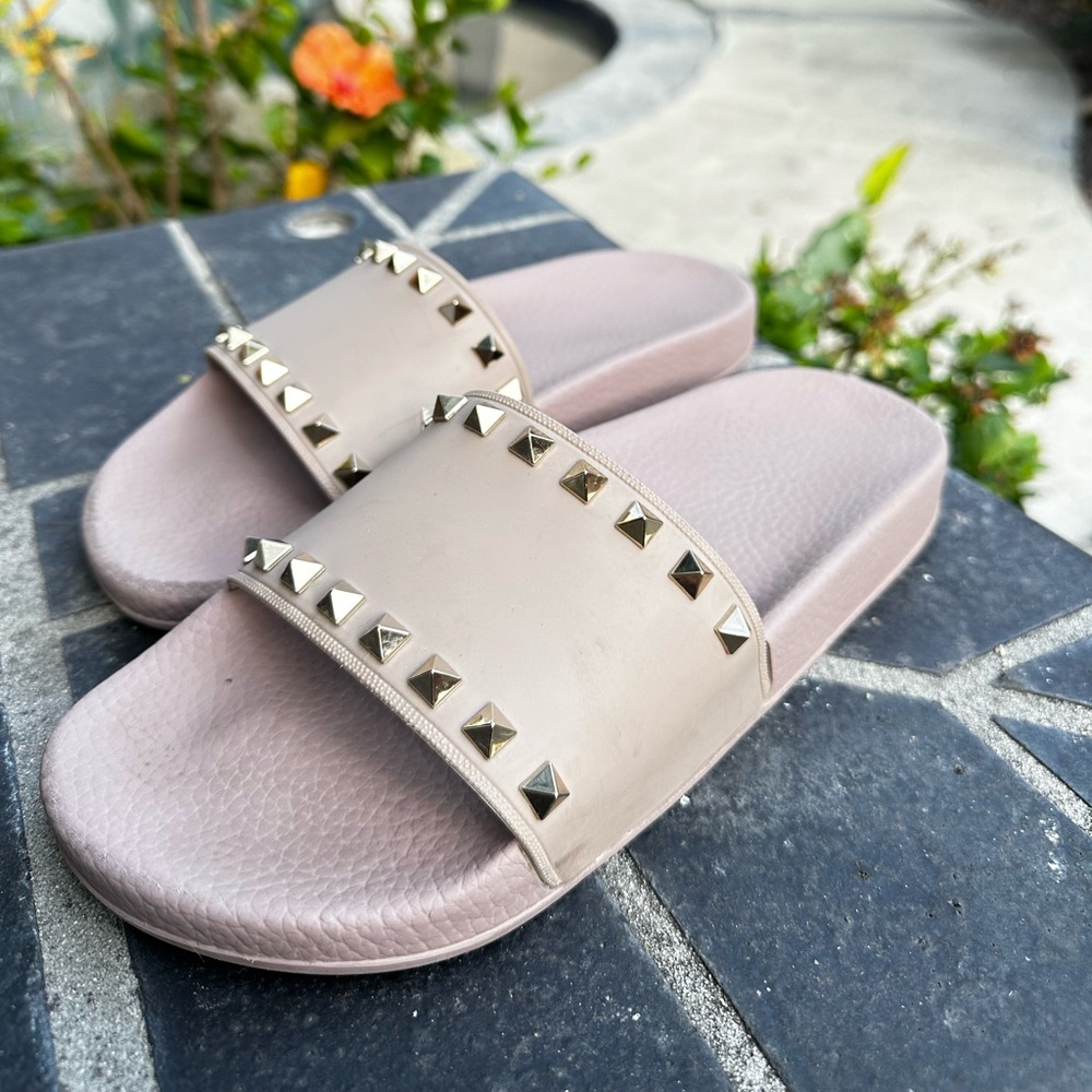 Valentino rockstud slides size 40